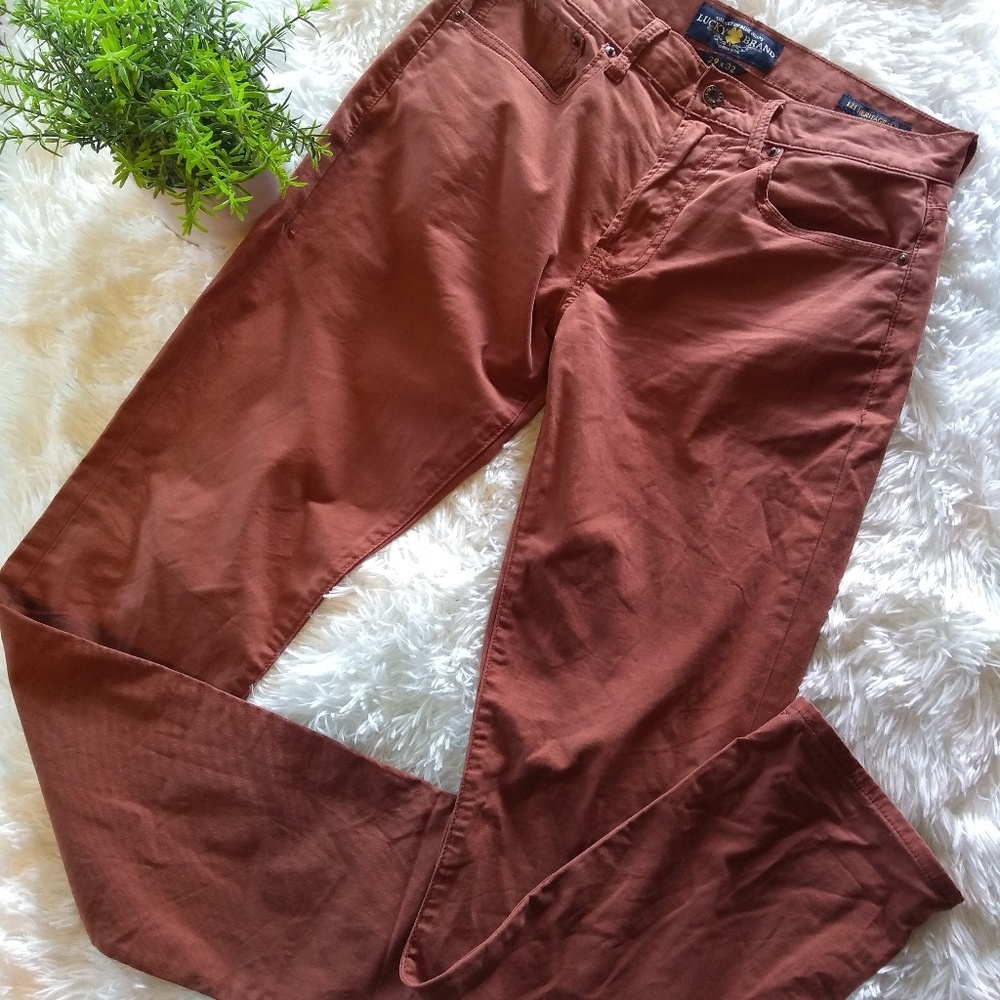 Lucky brand men's 29x32 rust slim leg pants